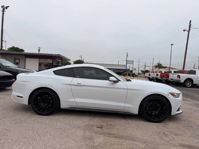 2017 Ford Mustang V6