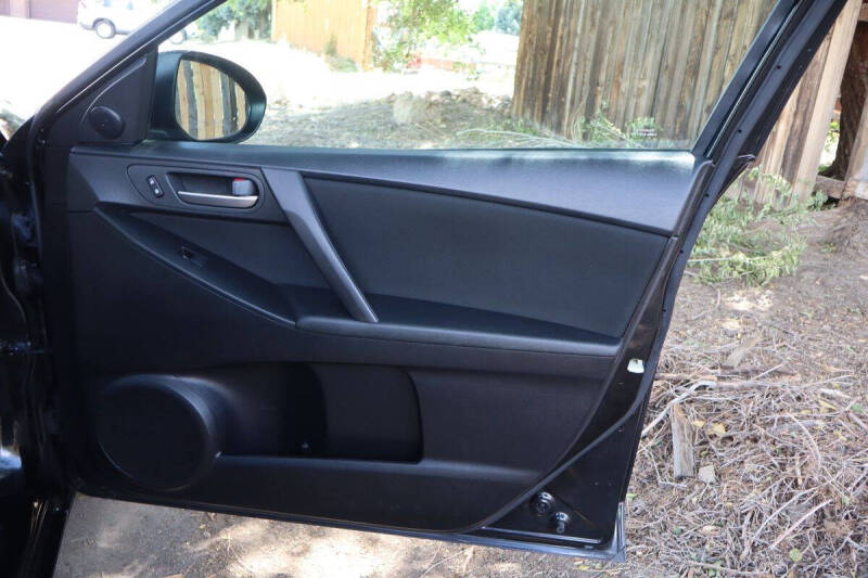 2013 Mazda MAZDA3 i Touring