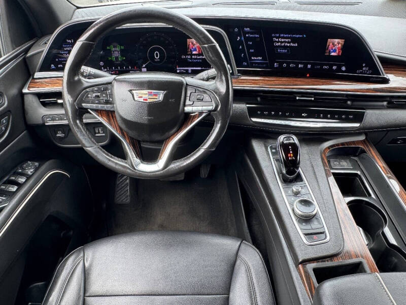 2022 Cadillac Escalade Luxury