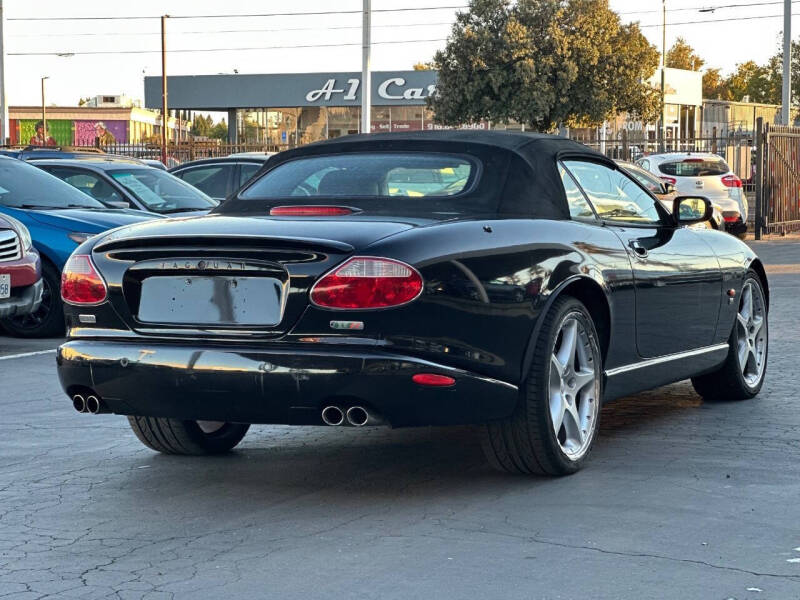 2006 Jaguar XKR