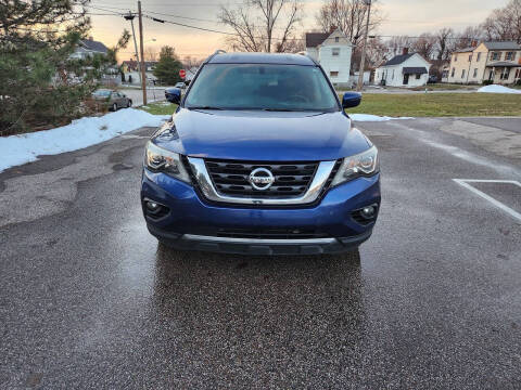 2017 Nissan Pathfinder SV