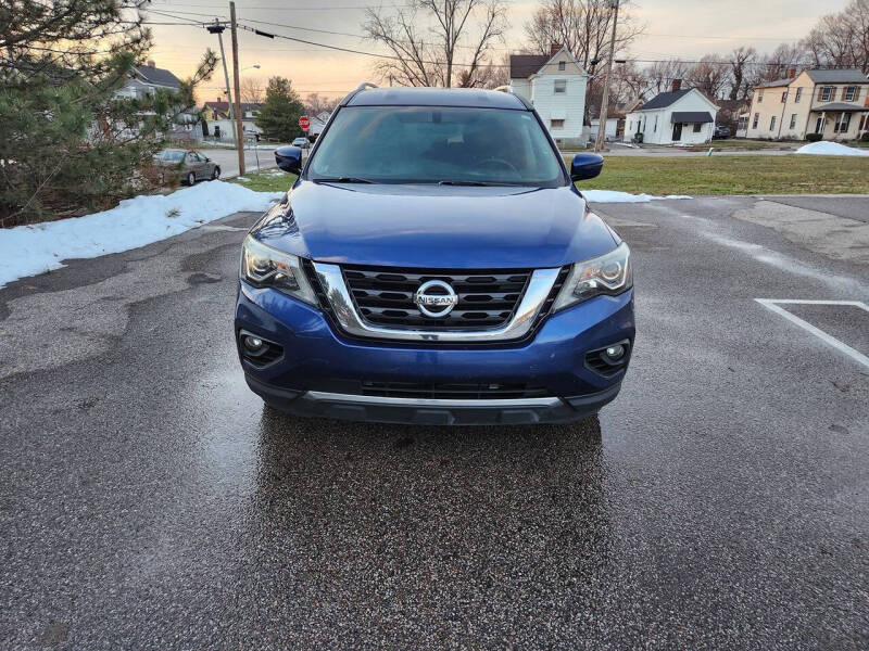 2017 Nissan Pathfinder SV