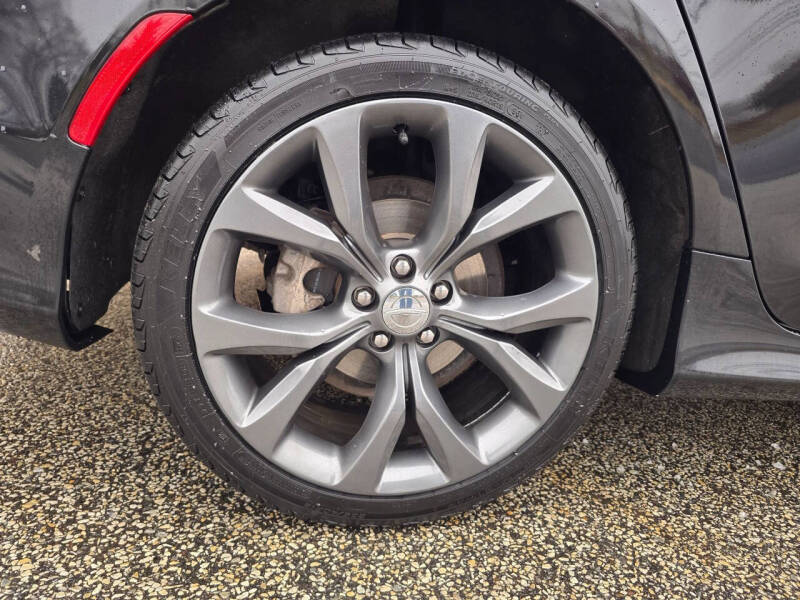 2016 Chrysler 200