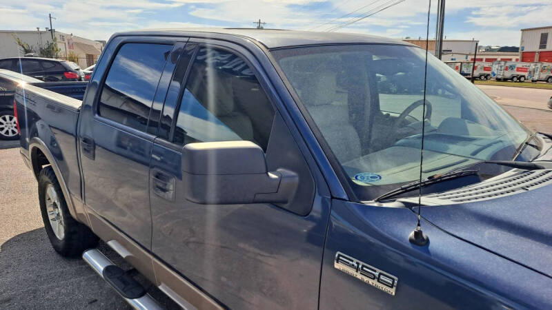 2004 Ford F-150 Lariat