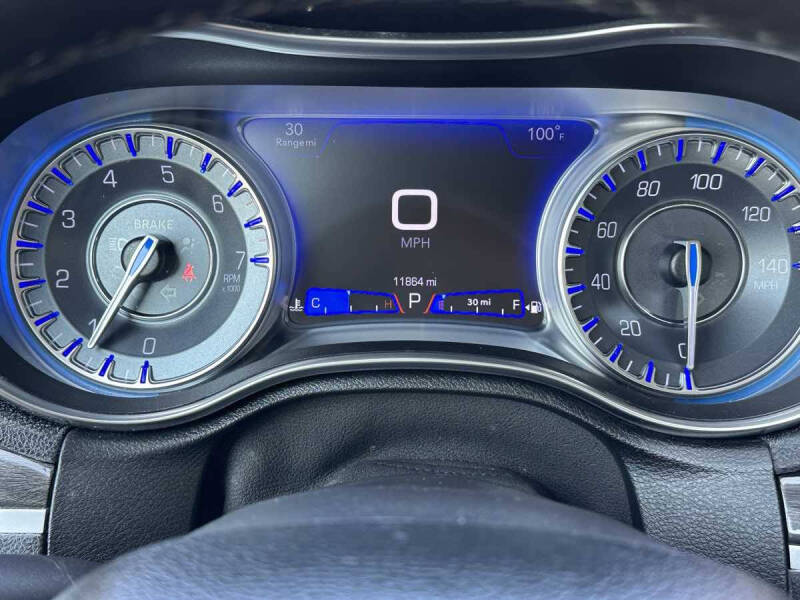 2021 Chrysler 300 Touring L