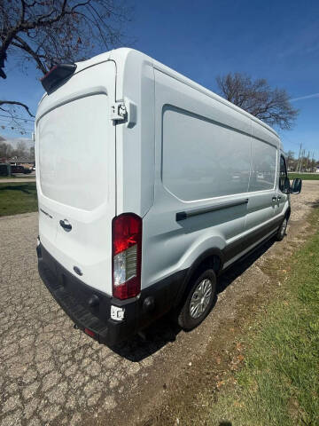 2024 Ford Transit 250