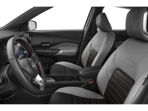 2022 Nissan Kicks SR