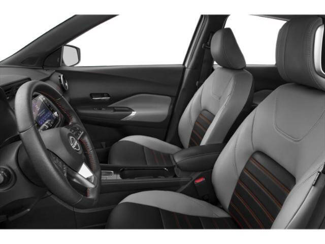 2022 Nissan Kicks SR