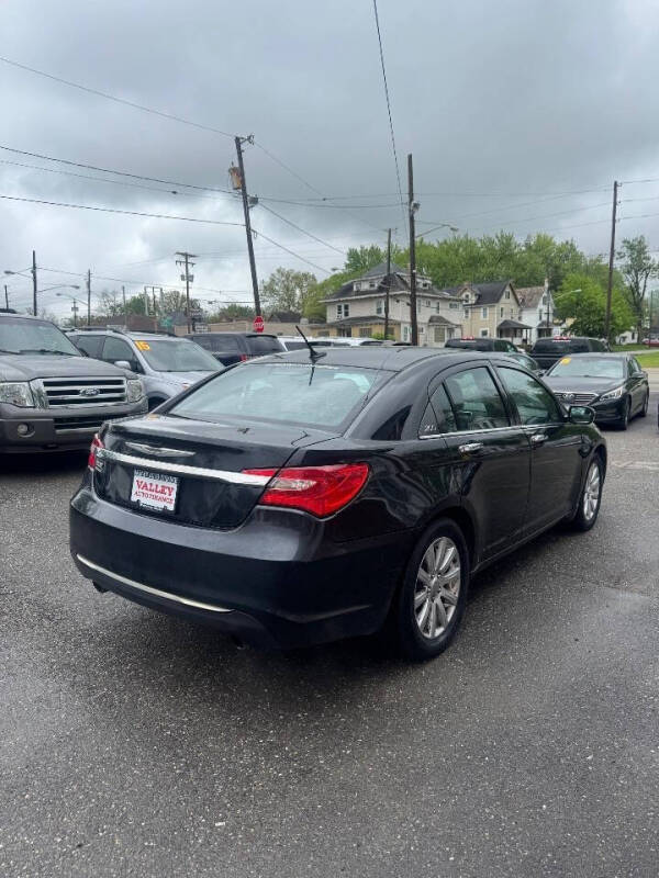 2013 Chrysler 200 Limited