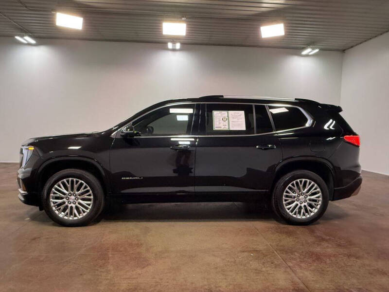 2024 GMC Acadia Denali