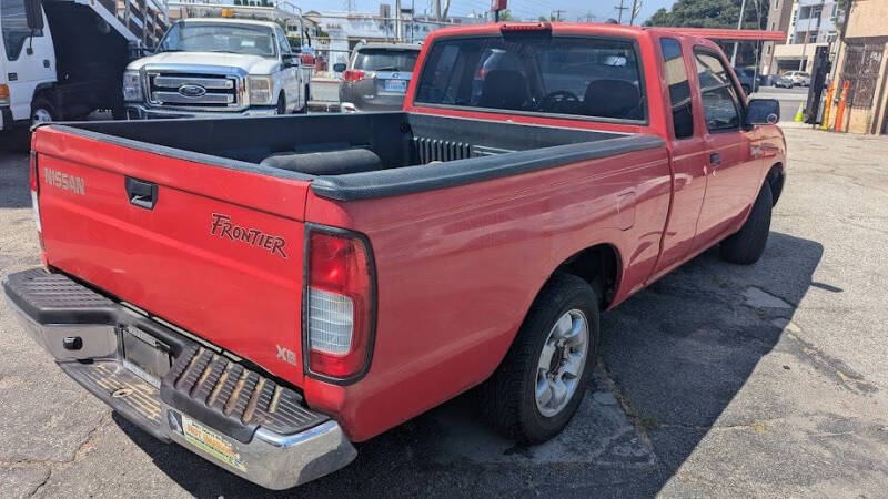 1998 Nissan Frontier XE
