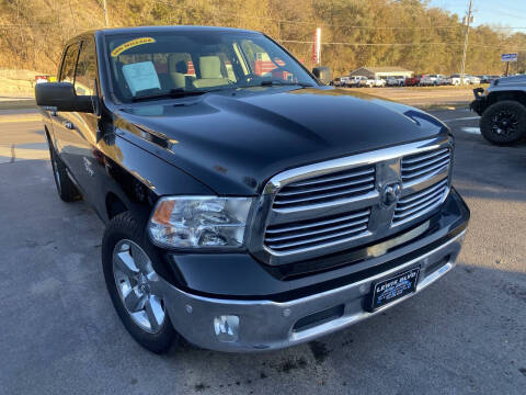 2016 RAM 1500 SLT