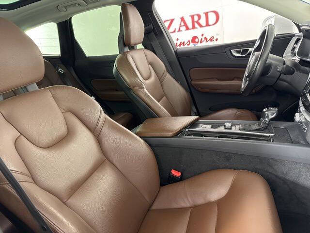 2018 Volvo XC60 T6 Momentum