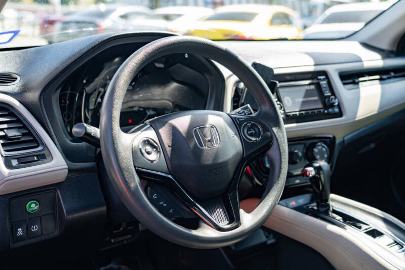2021 Honda HR-V LX