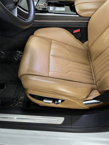 2021 Audi A8 L quattro 60 TFSI