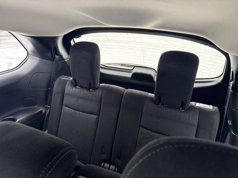 2016 Nissan Pathfinder SV