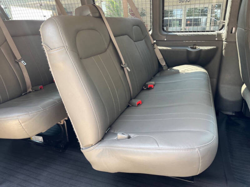 2020 Chevrolet Express LS 3500