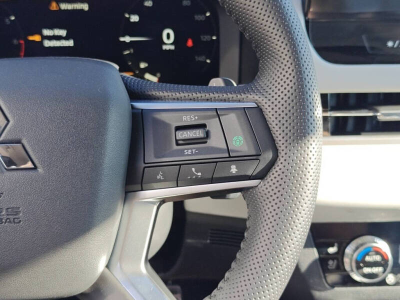 2025 Mitsubishi Outlander SEL