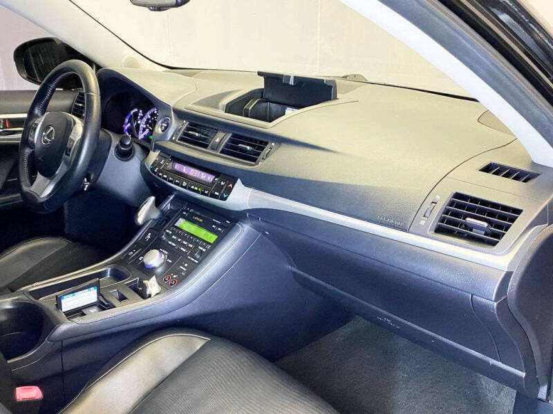 2012 Lexus CT 200h Premium