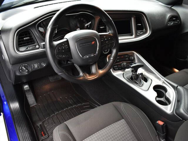 2022 Dodge Challenger SXT