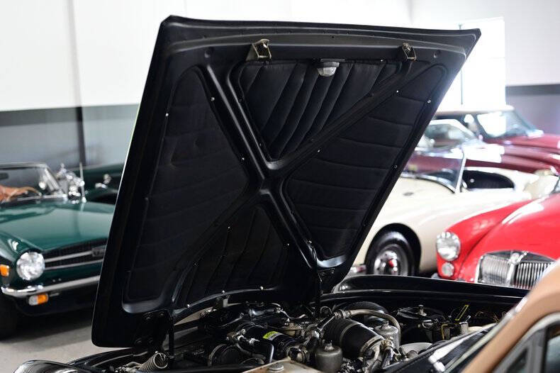 1972 Rolls-Royce SILVER CLOUD LWB