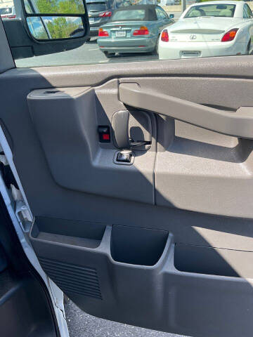 2018 Chevrolet Express 2500