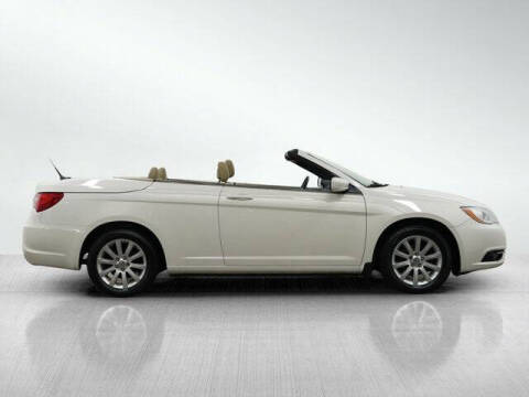2011 Chrysler 200 Touring