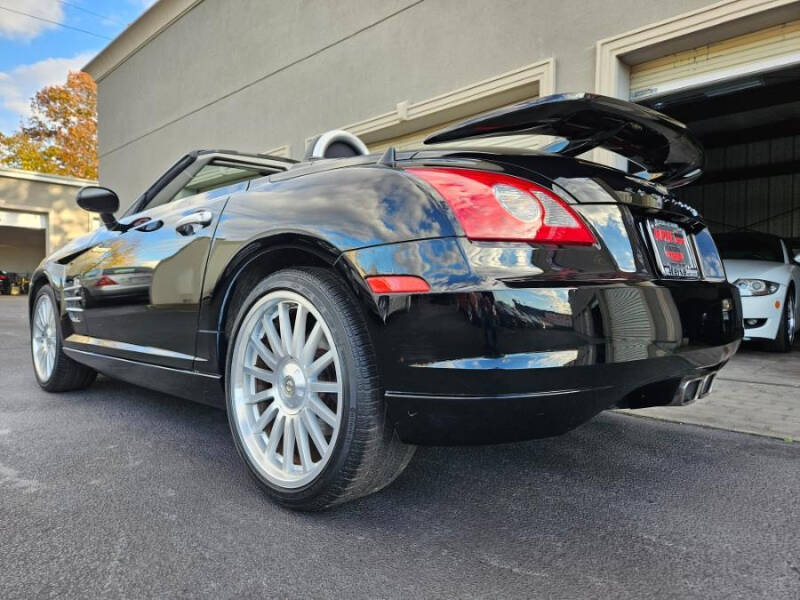 2005 Chrysler Crossfire SRT-6 photo 6