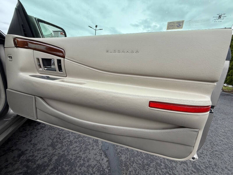 2002 Cadillac Eldorado ESC