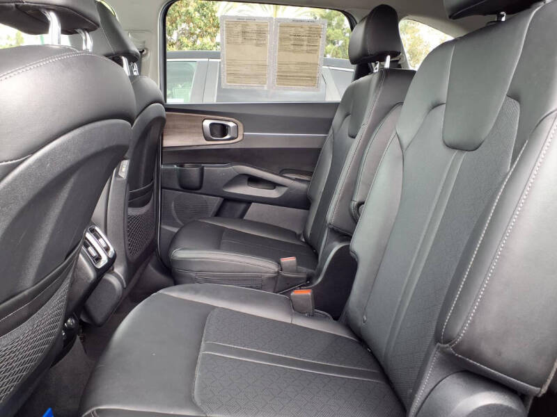 2023 Kia Sorento X-Line EX