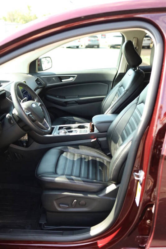 2024 Ford Edge
