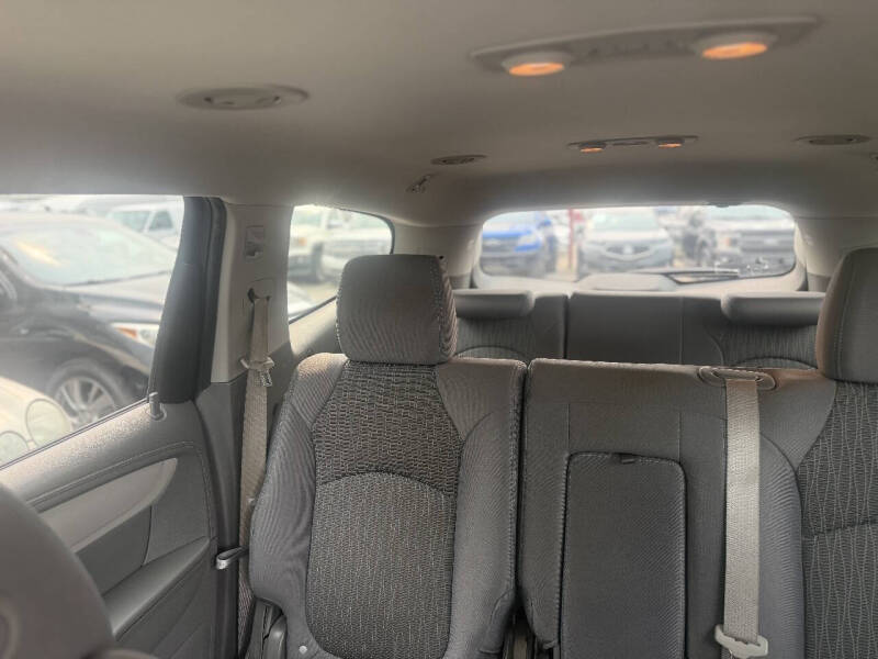 2013 Chevrolet Traverse LS