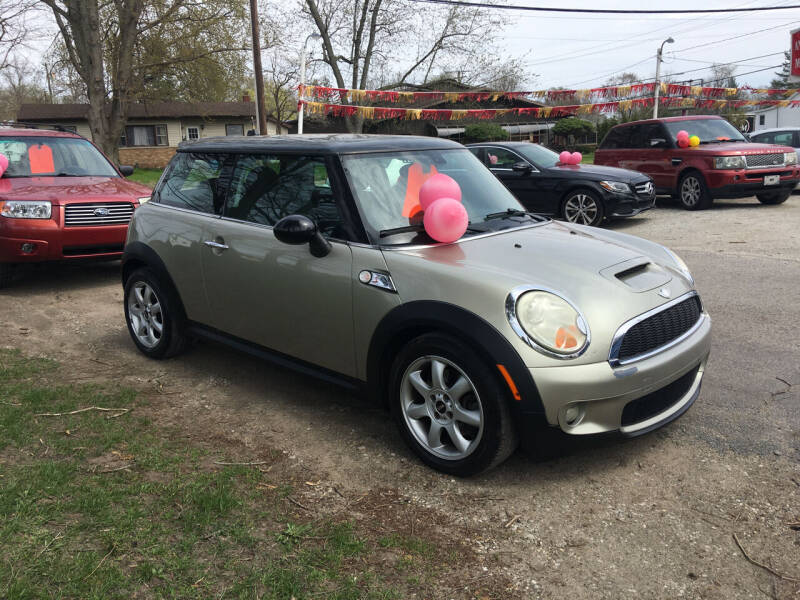 2007 MINI Cooper for sale at Antique Motors in Plymouth IN