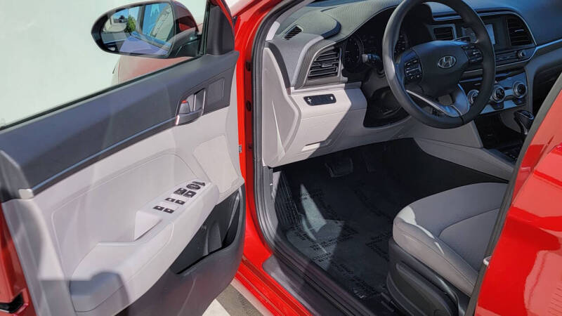 2019 Hyundai Elantra