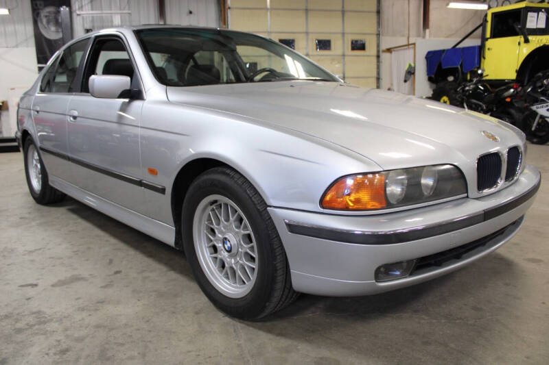 2000 BMW 5 Series 528i