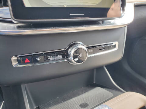 2026 Volvo XC90 B5 Plus 6P