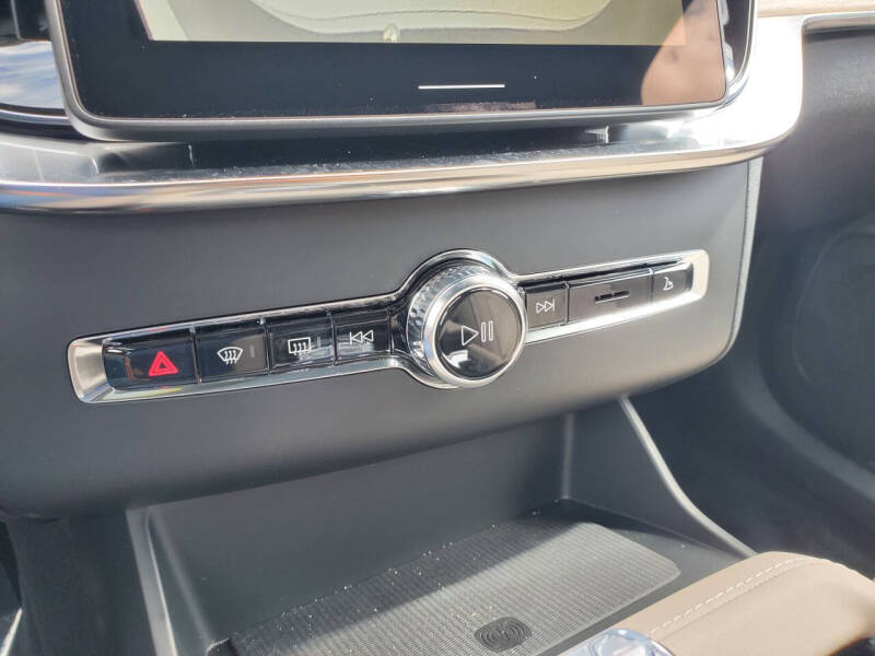 2026 Volvo XC90 B5 Plus 6P