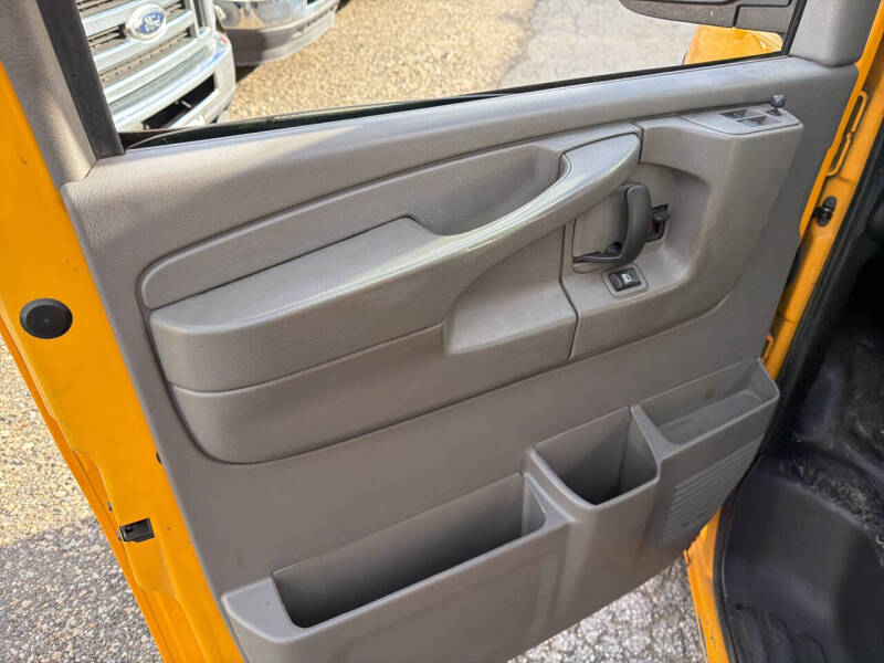 2015 Chevrolet Express 2500