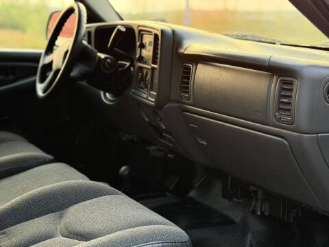 2004 Chevrolet Silverado 1500 LT