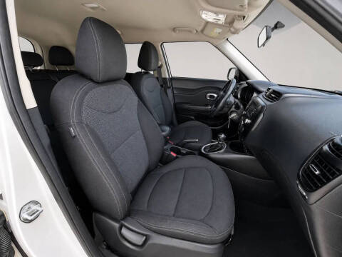 2017 Kia Soul +