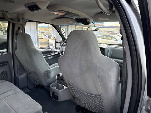 2003 Ford Excursion XLT