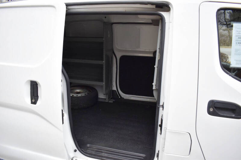 2017 Nissan NV200 SV