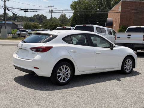 2018 Mazda MAZDA3 Sport