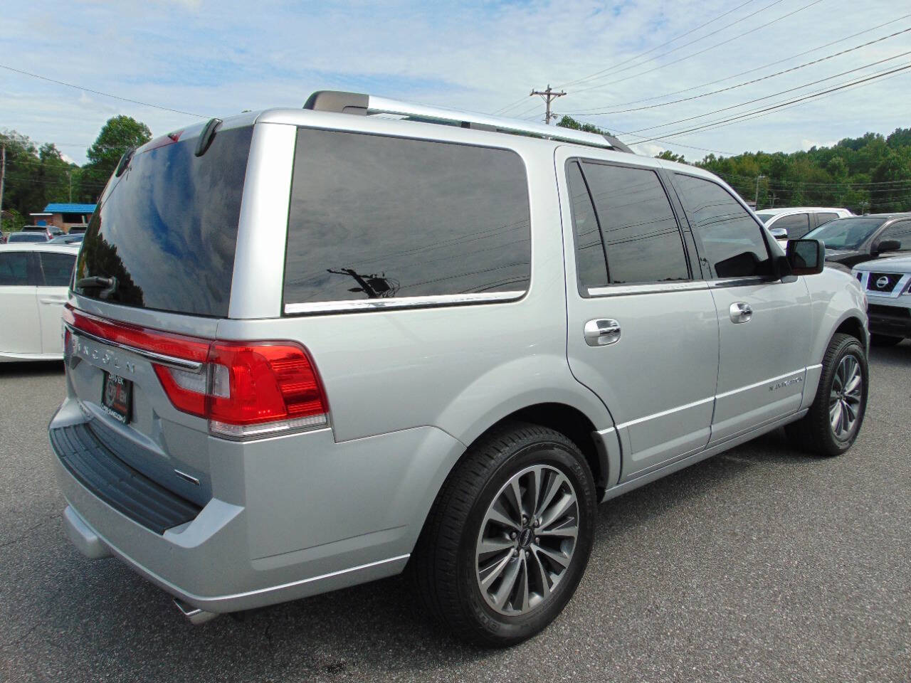 2015 Lincoln Navigator for sale at Driven Pre-Owned in Lenoir, NC