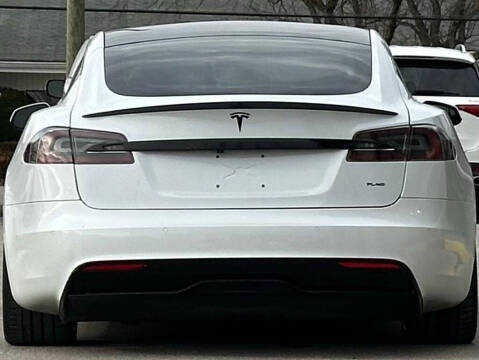 2021 Tesla Model S Plaid