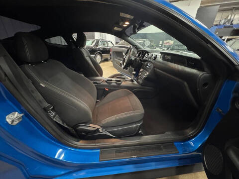 2020 Ford Mustang EcoBoost