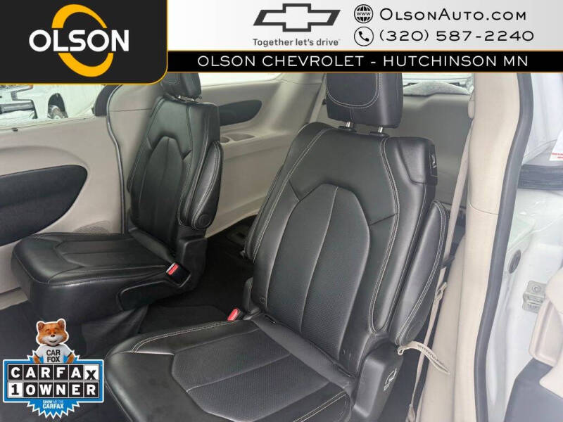 2024 Chrysler Pacifica Touring L