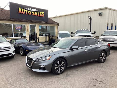 2019 Nissan Altima for sale at BANK AUTO SALES in Wayne MI