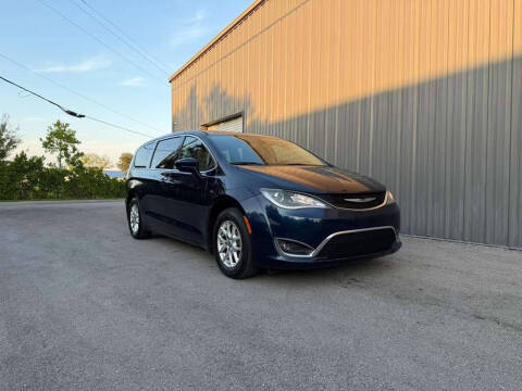2020 Chrysler Pacifica Touring