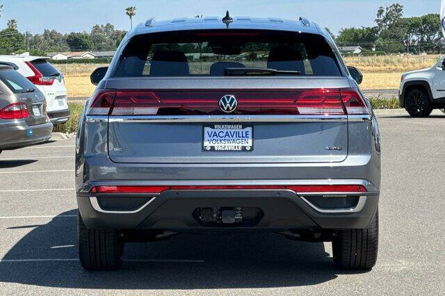 2025 Volkswagen Atlas Cross Sport SE 4Motion